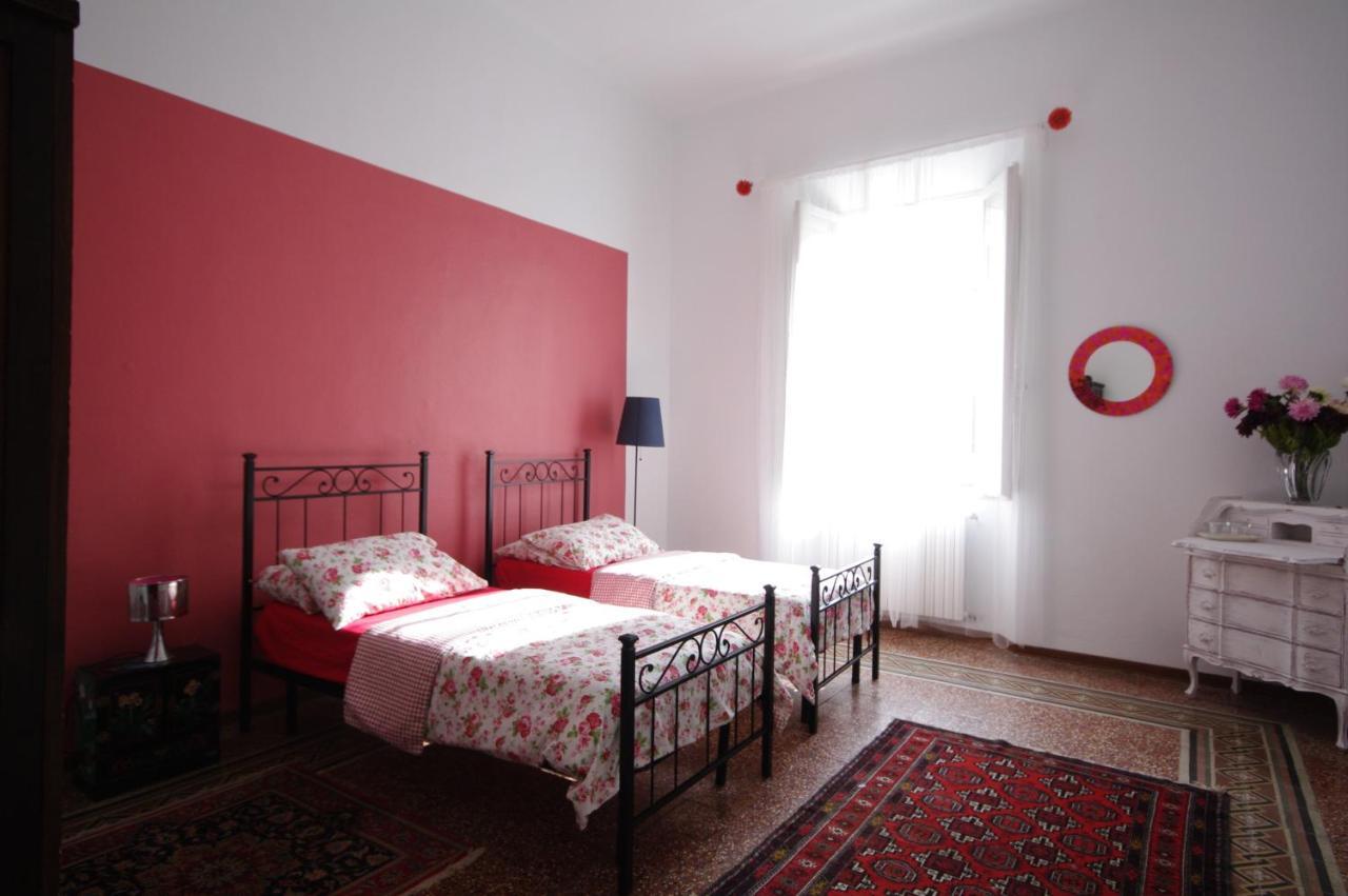 Acquamarina B&B Livorno Phòng bức ảnh